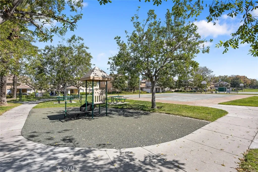 1868 Day Lily Lane, Simi Valley, CA 93065