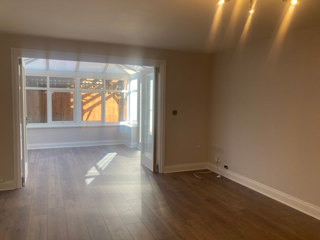 Additional image 2 of 3 bed property to rentMaes Yr Ehedydd, Carmarthen SA31