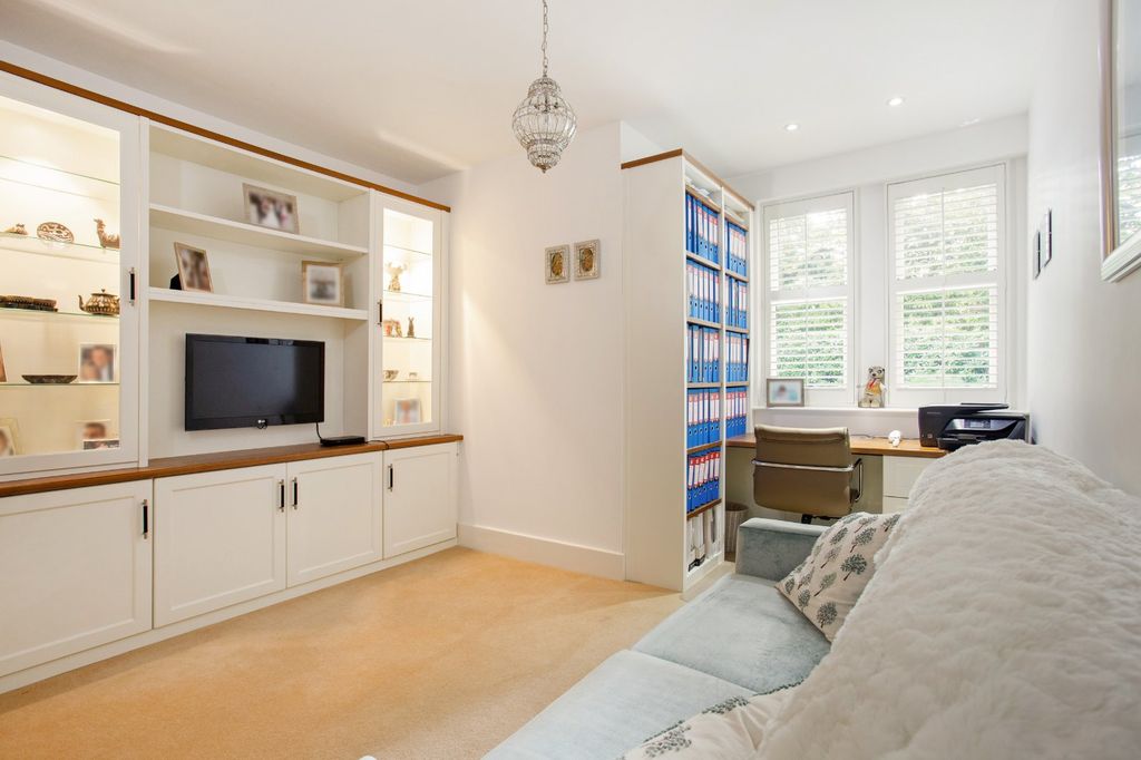 Additional image 10 of 3 bed flat to rentRosewood, Burleigh Road, Ascot, Berkshire SL5