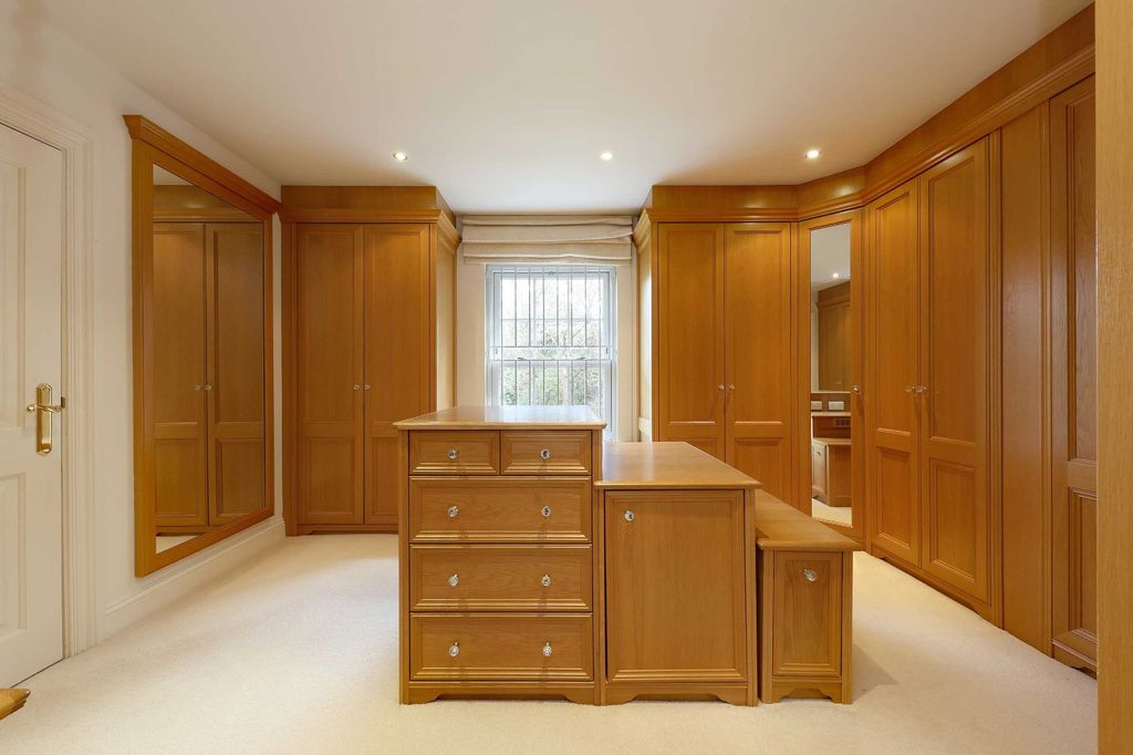 Additional image 19 of 8 bed detached house to rentDukes Kiln Drive, Gerrards Cross, Buckinghamshire SL9
