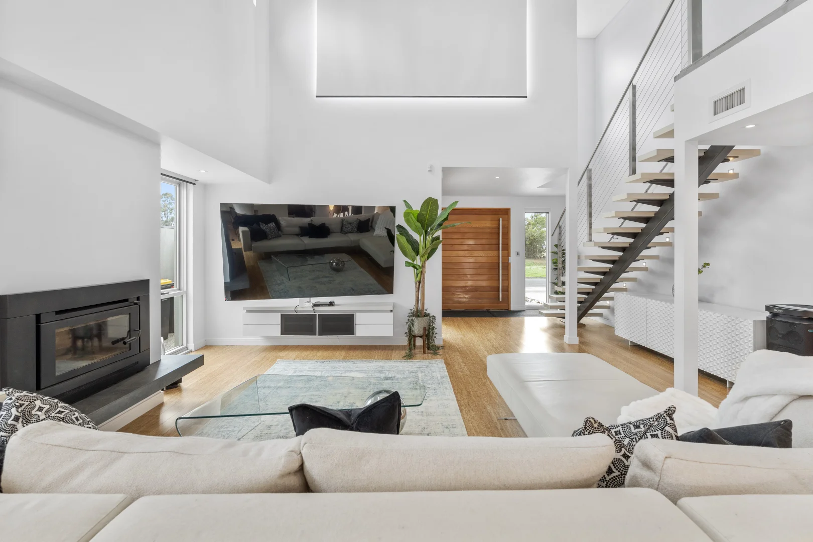 Additional image 16 of 5 Palfrey Green, Caroline Springs VIC 3023