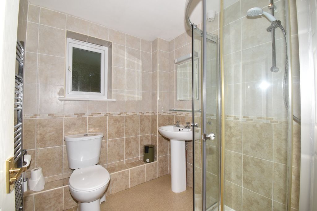 Additional image 10 of 4 bed flat to rentLibrary Cottages, Penryn TR10