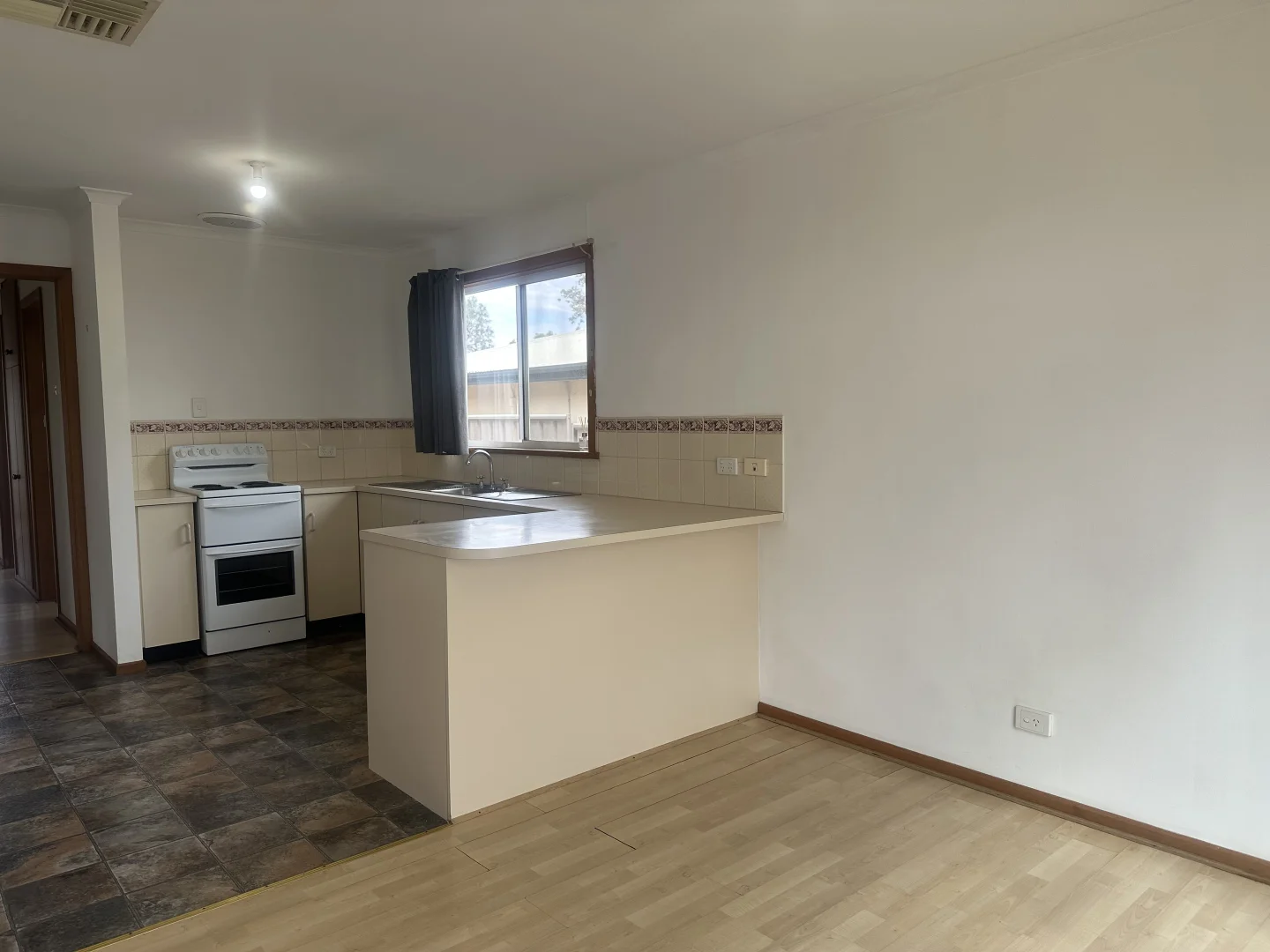 Additional image 3 of 23a Bopeechee, Roxby Downs SA 5725