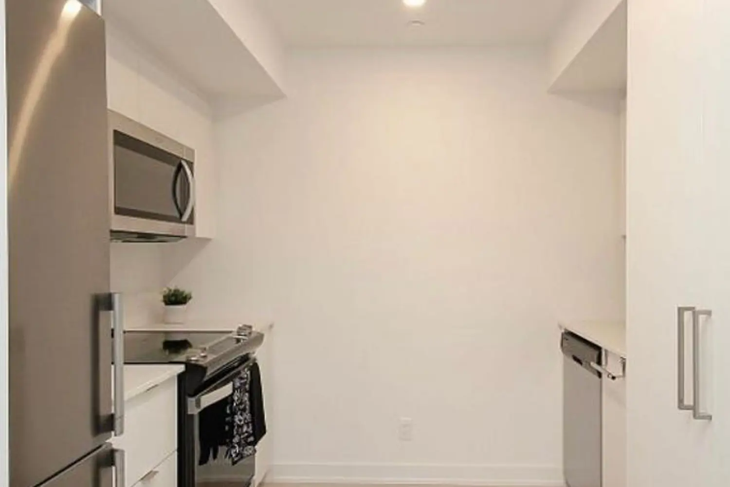 Additional image 7 of 30 Tretti Way 810