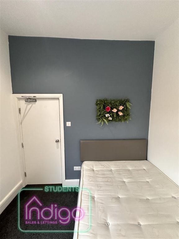 Additional image 7 of 6 bed terraced house to rentHanover Street, Newcastle ST5