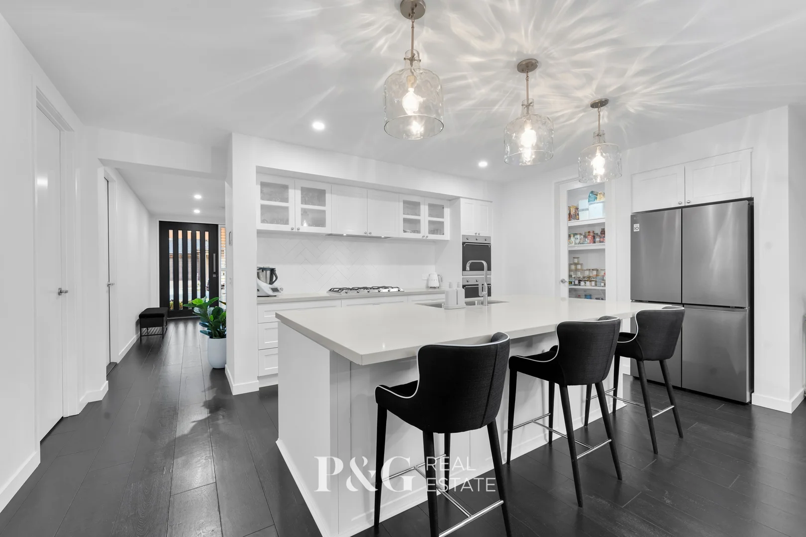 52 Taranaki Circuit, Clyde North VIC 3978