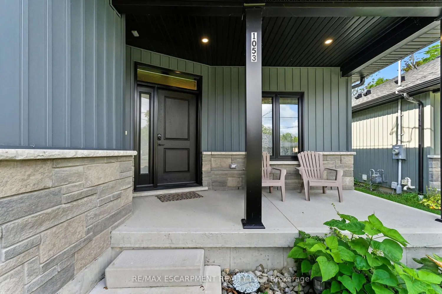 Additional image 2 of 1053 Bay Street