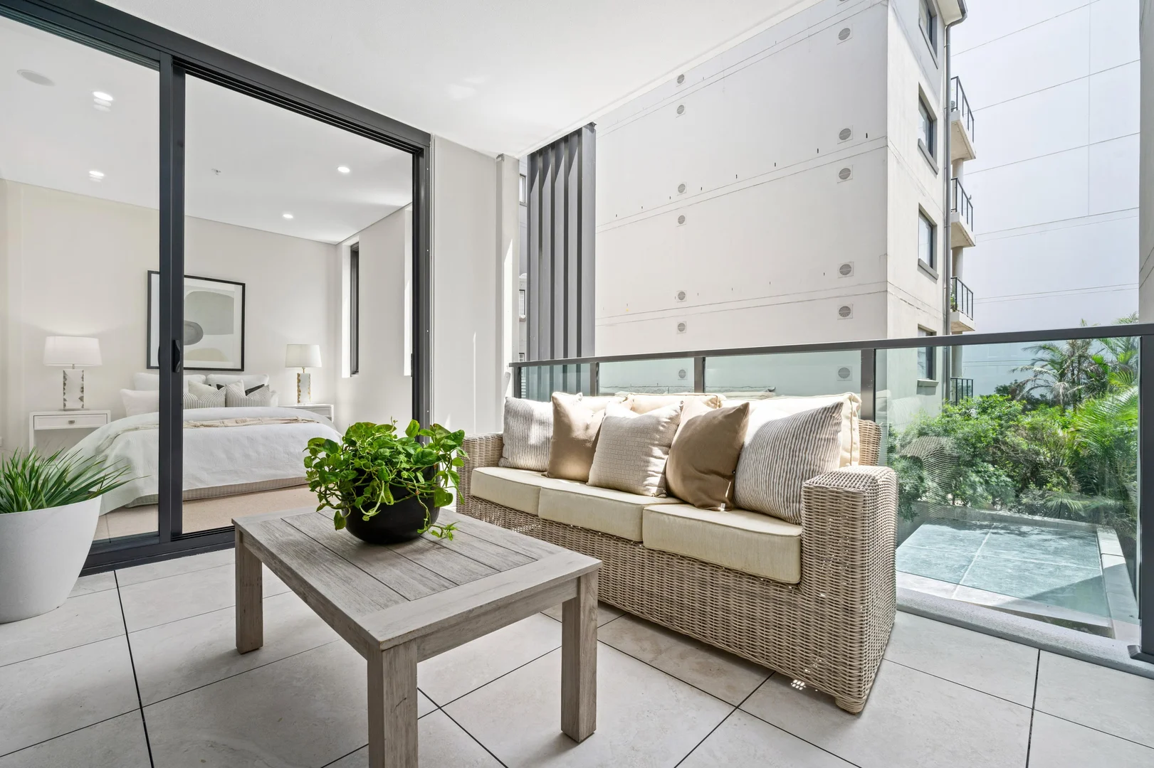 Additional image 3 of 303b/8 Oaks Avenue, Dee Why NSW 2099