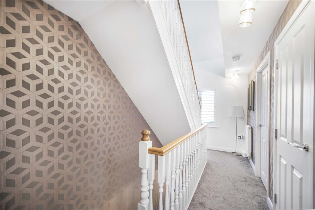Additional image 10 of 5 bed detached house to rentChannel View, Ogmore-By-Sea CF32
