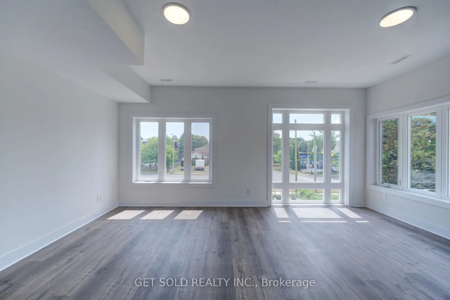 Additional image 9 of 6701 Thorold Stone Road 9