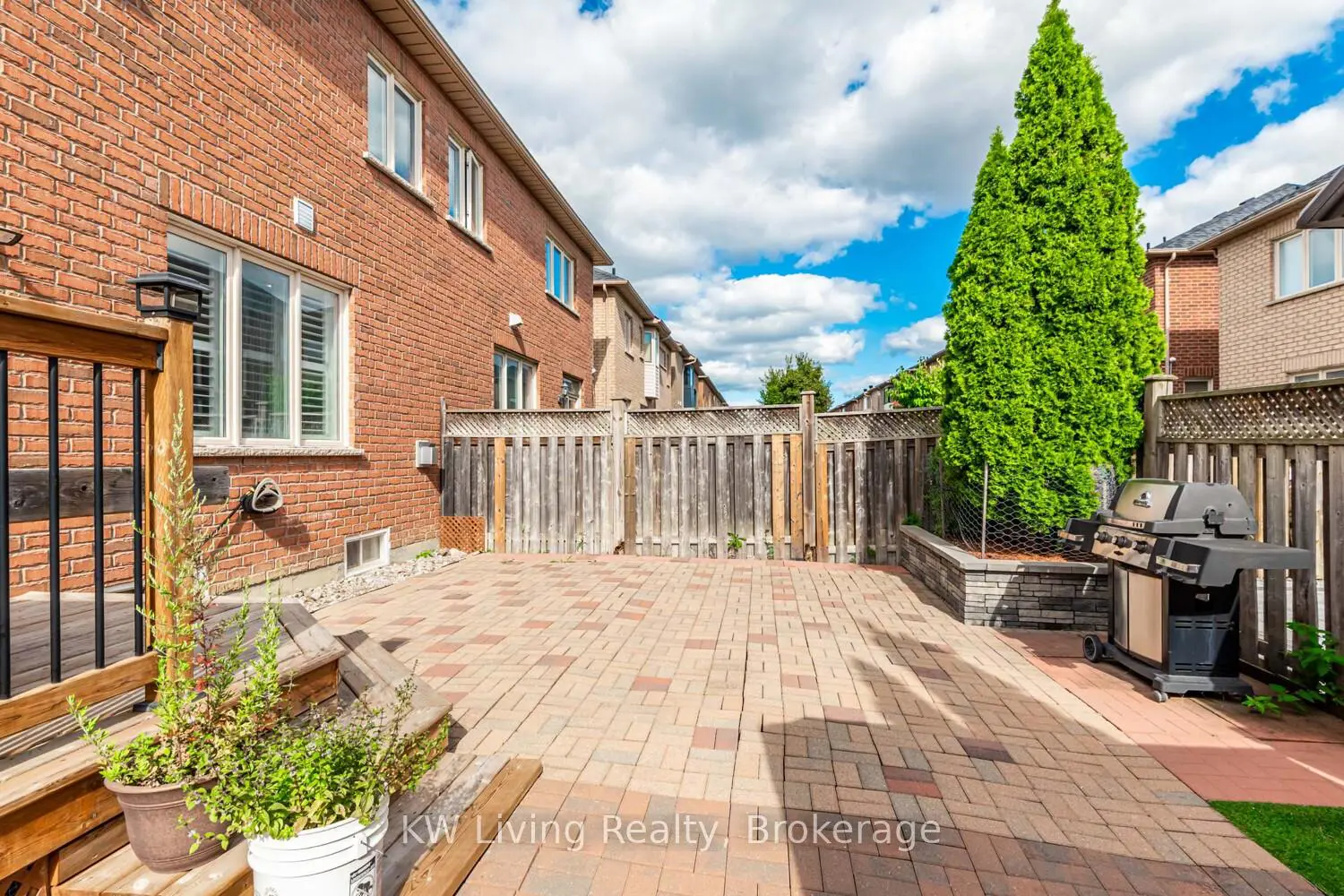 Additional image 19 of 29 Lakespring Drive