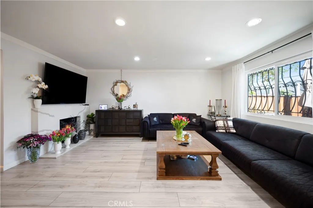 Additional image 38 of 8435 Burnet Ave Unit 105, North Hills, CA 91343