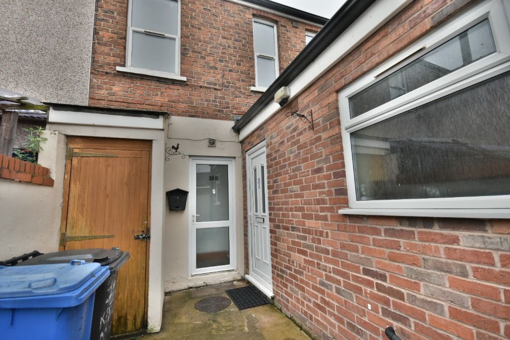 1 bed flat to rentKingsmills Road, Hightown, Wrexham LL13