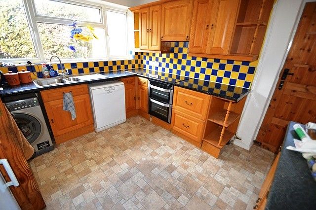 Additional image 3 of 3 bed detached house to rentQuarry Hill, Godalming GU7