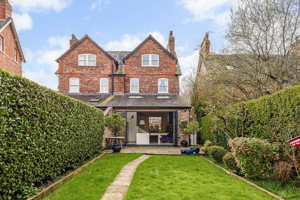 Additional image 27 of 5 bed semi-detached house to rentTrafford Road, Alderley Edge SK9