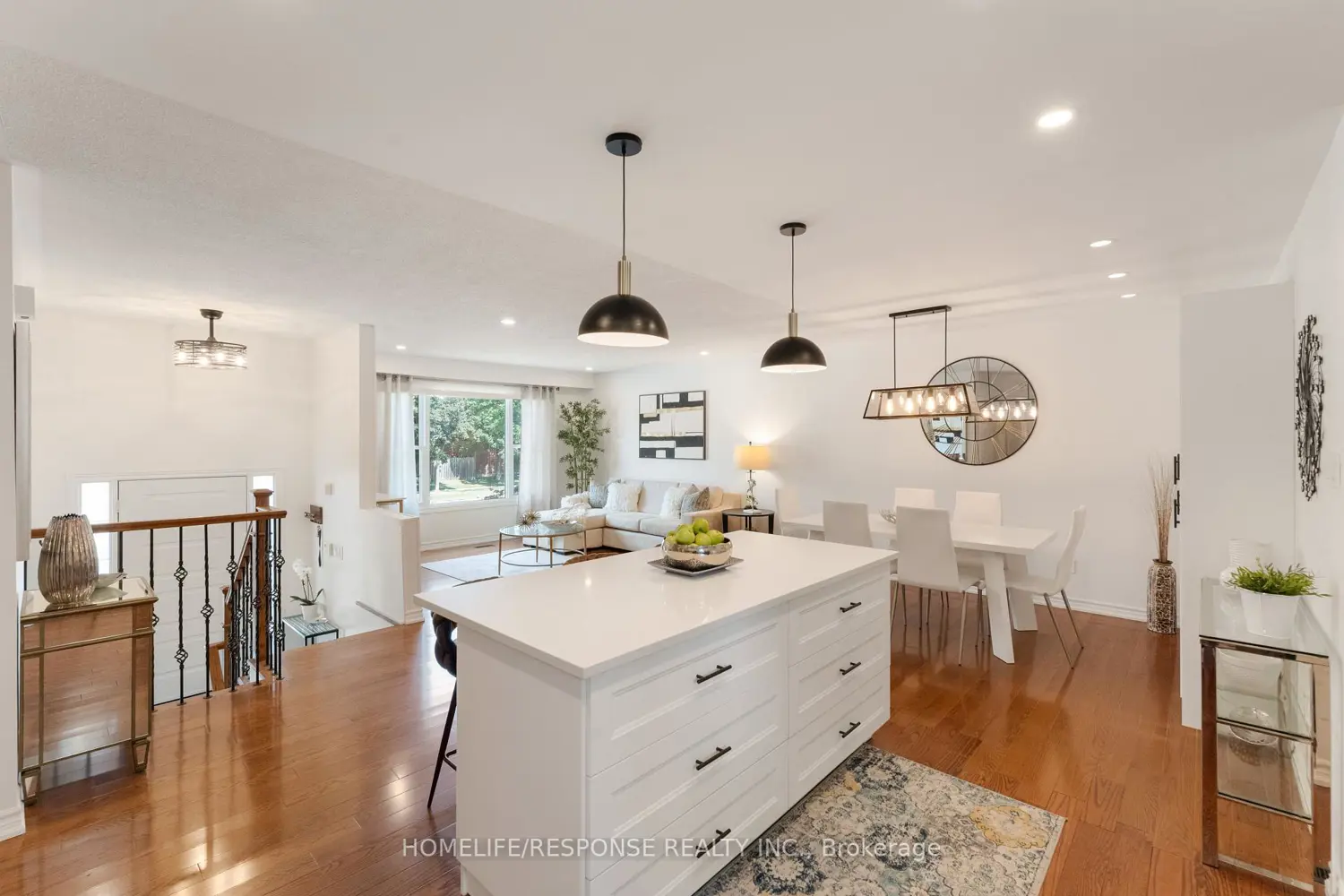 Additional image 4 of 2112 South Millway