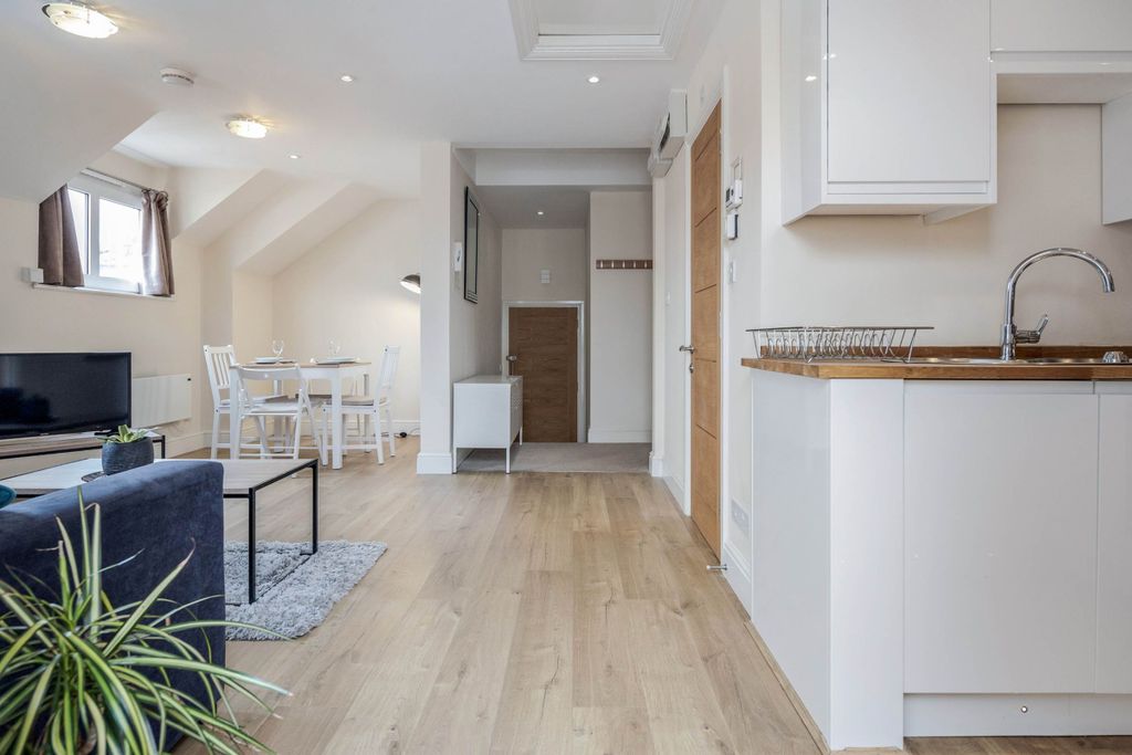 Additional image 31 of 1 bed flat to rentQueen Street, Maidenhead SL6
