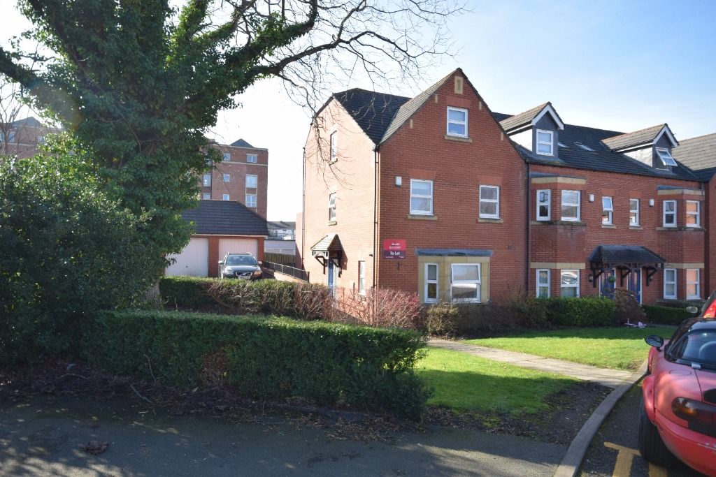 Room to rentGrosvenor Gardens, Wrexham LL11
