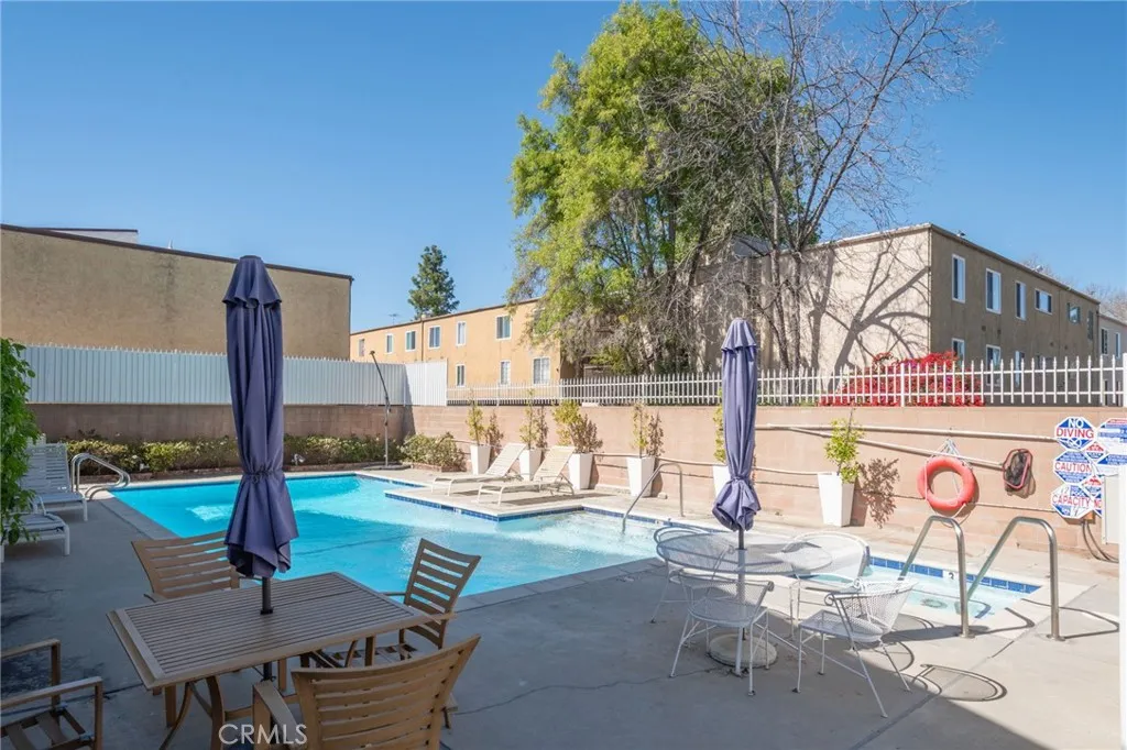 Additional image 48 of 18319 Collins Street Unit 19, Tarzana, CA 91356