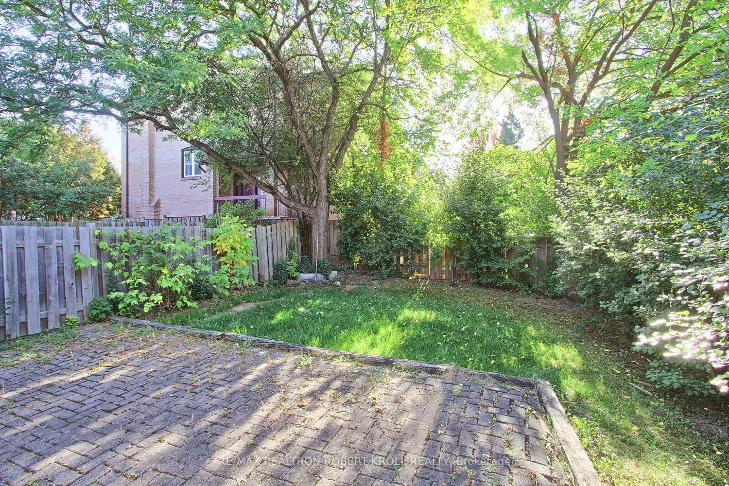 Additional image 5 of 136 Stillwater Crescent