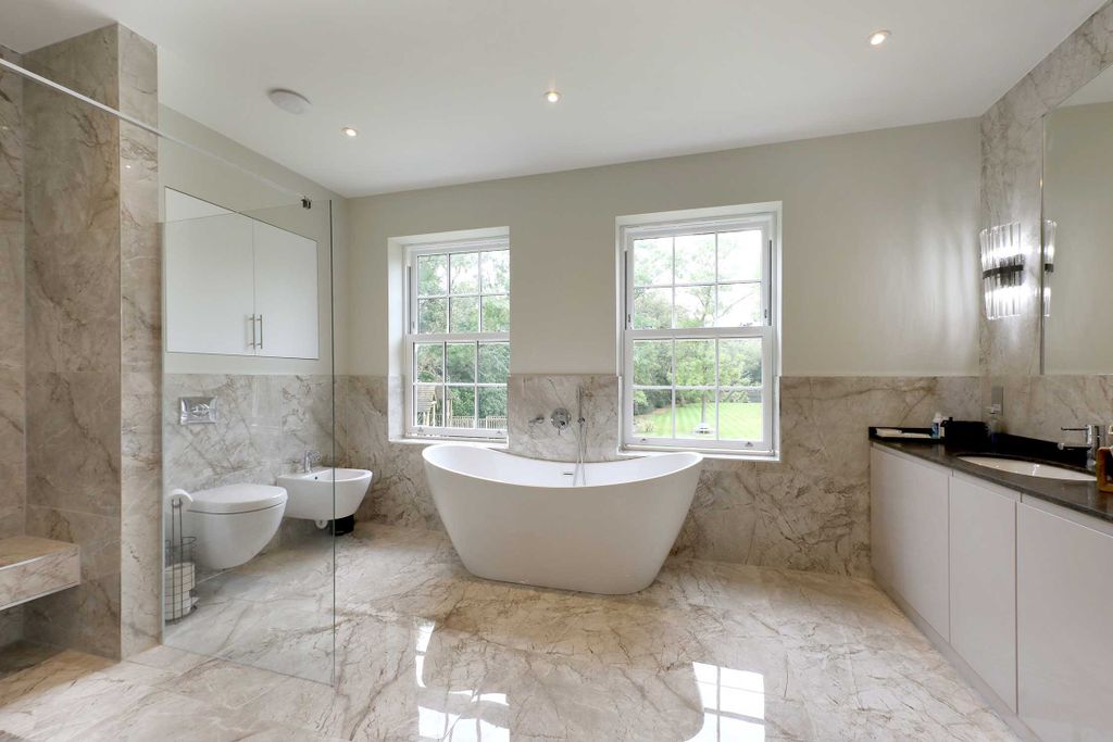 Additional image 19 of 9 bed detached house to rentSlade Oak Lane, Gerrards Cross SL9