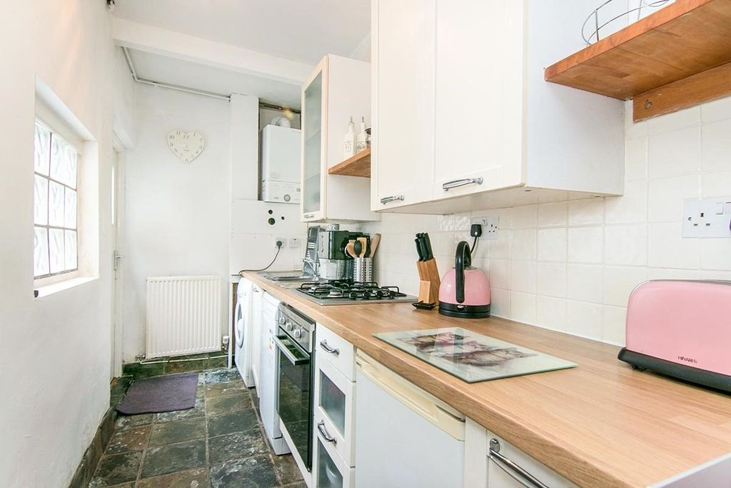 Additional image 4 of 2 bed terraced house to rentGarden Lane, Chester, Cheshire CH1