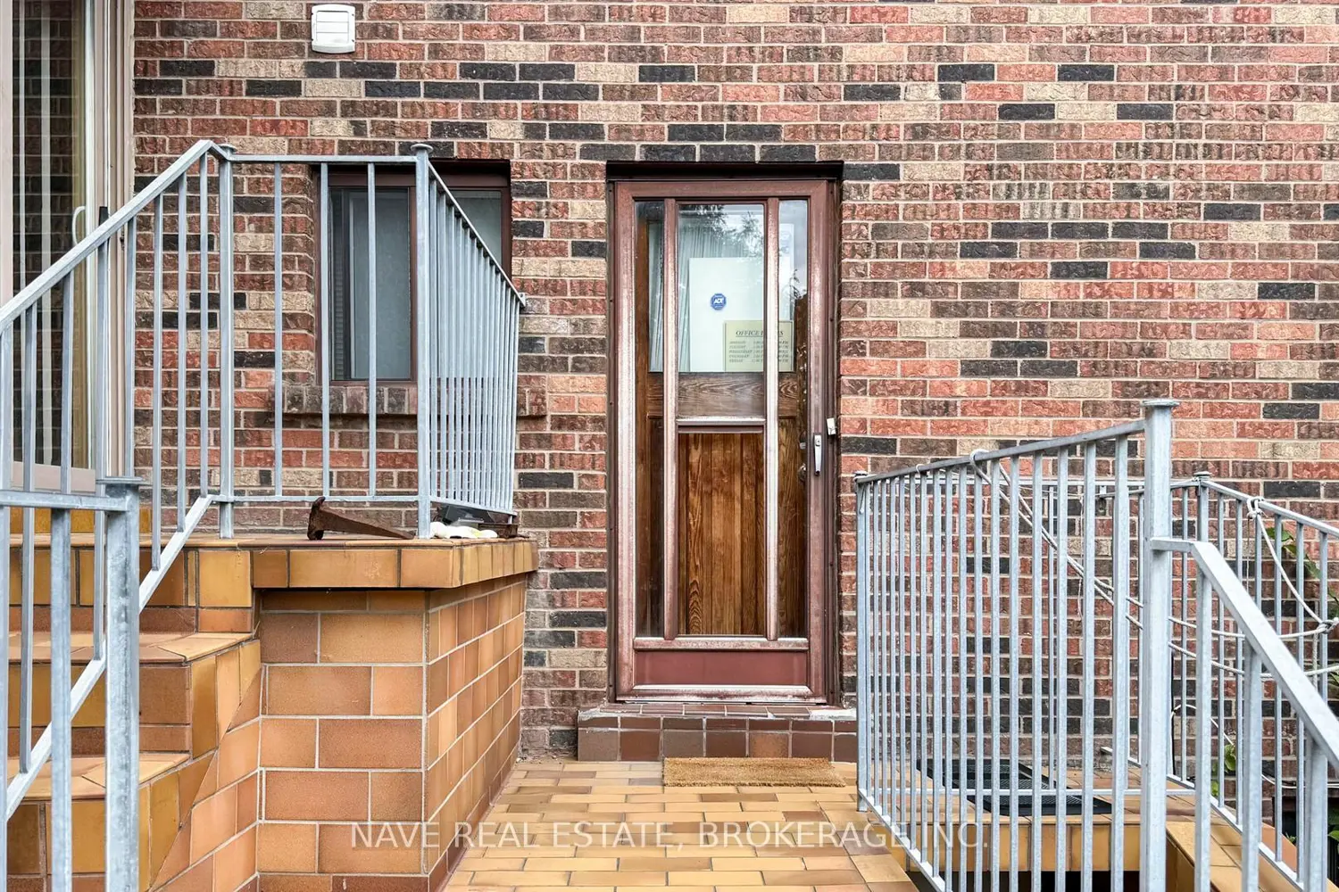 Additional image 7 of 9747 Bathurst Street