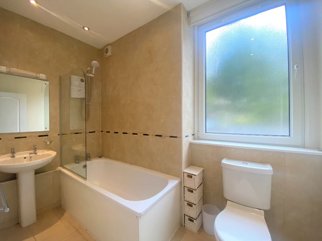 Additional image 7 of 3 bed flat to rentGala Park, Galashiels TD1
