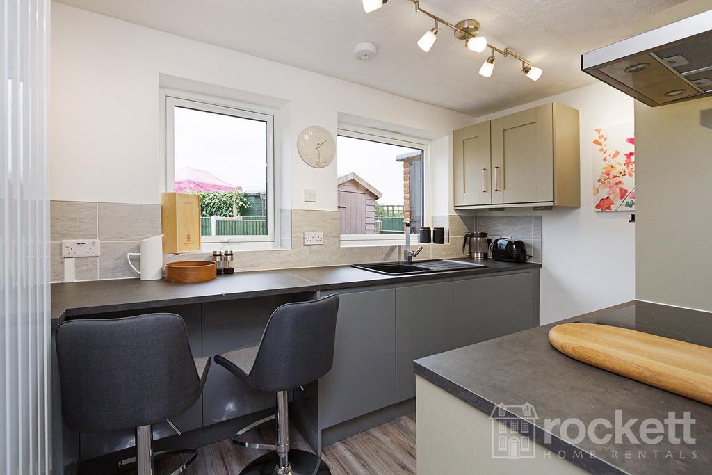 Additional image 10 of 2 bed flat to rentCastle View Estate, Derrington, Stafford ST18
