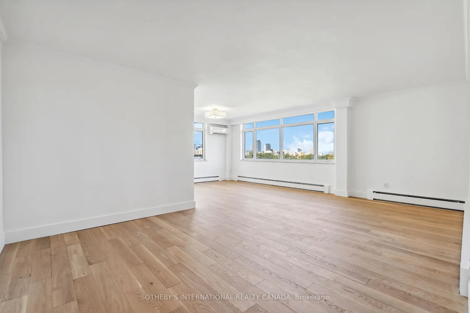 Additional image 3 of 581 Avenue Road 1005