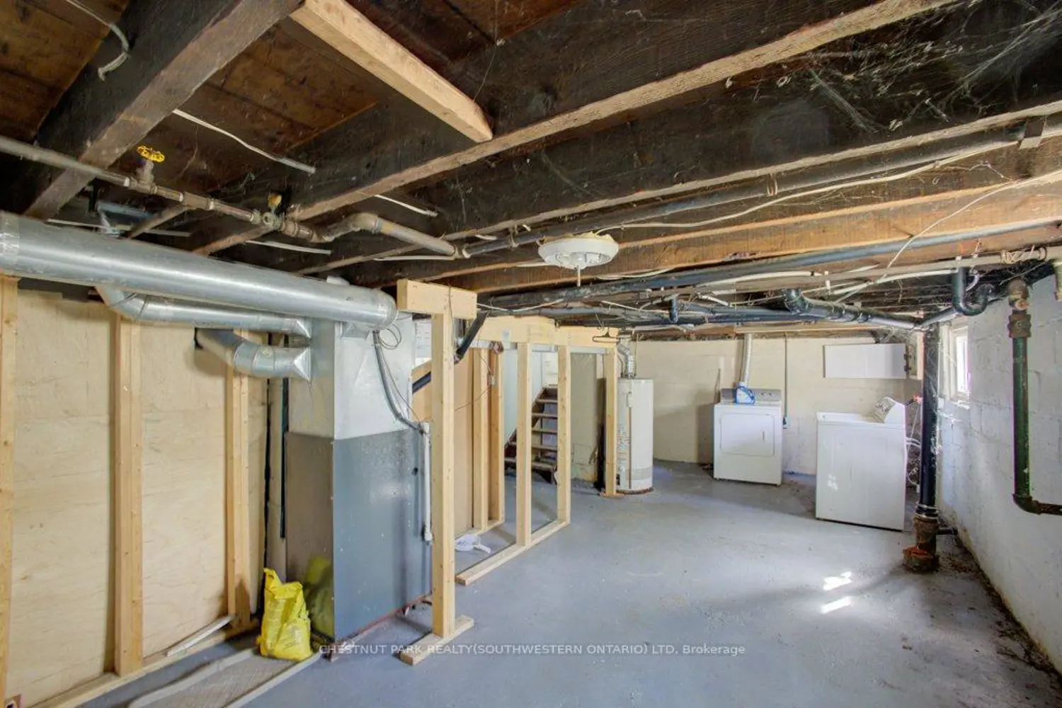 Additional image 14 of 3587 Bloomfield Road