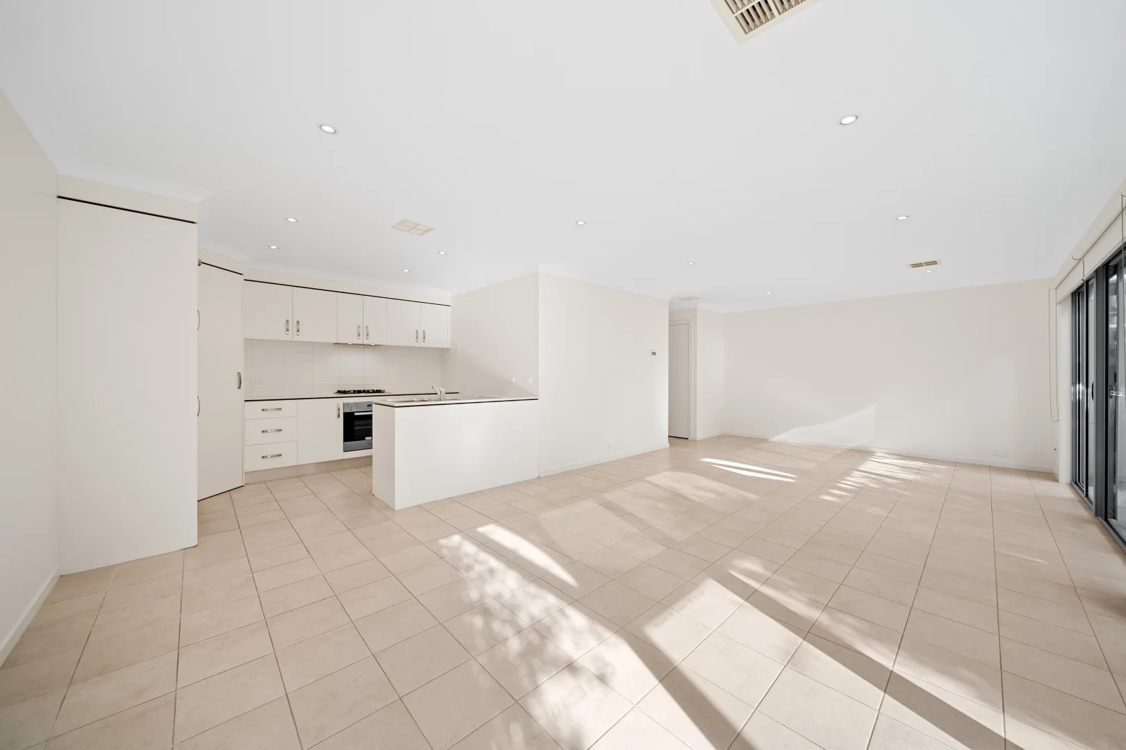 Additional image 9 of 2/19 Torpy Place, Jerrabomberra NSW 2619