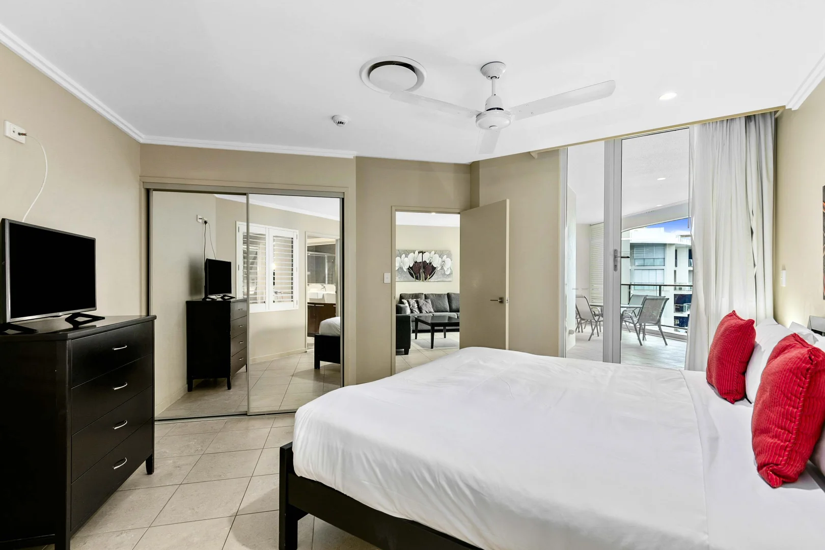 Additional image 10 of 409/569 Esplanade, Urangan QLD 4655