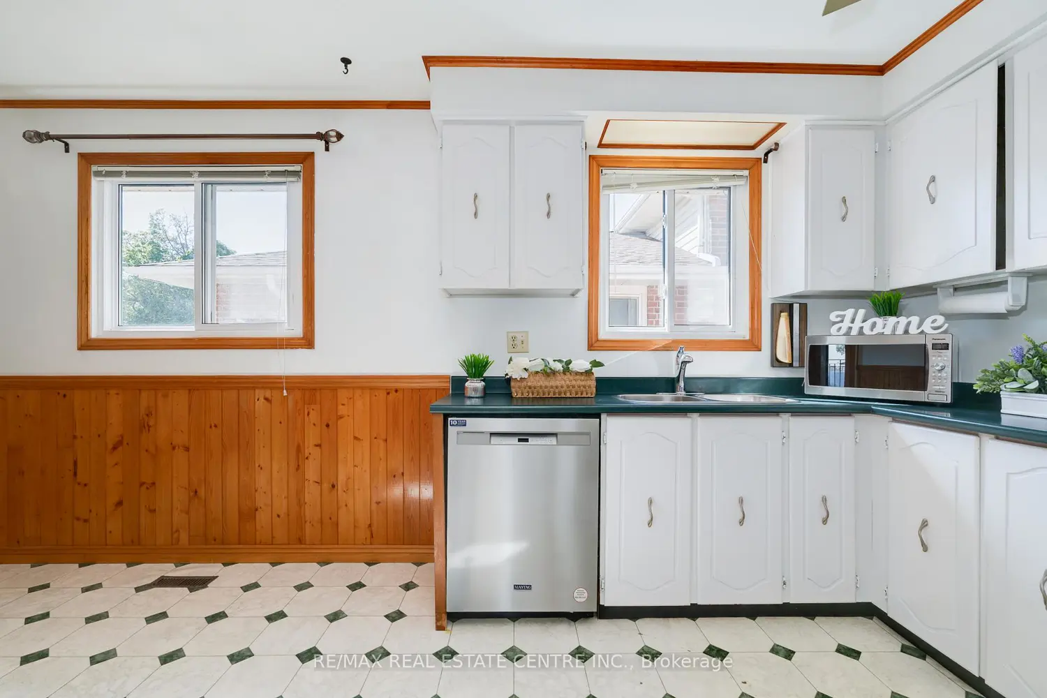 33 Millhouse Crescent photo 4
