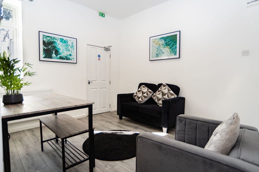 Additional image 9 of 4 bed semi-detached house to rentChamberlain Street, Stoke-On-Trent ST1