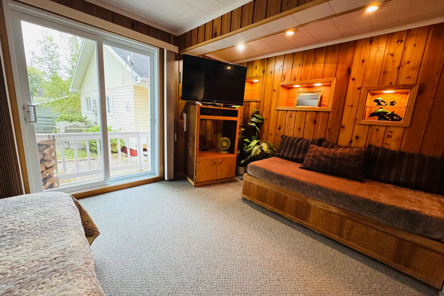 Additional image 16 of 53 Lefebvre Peninsula Road