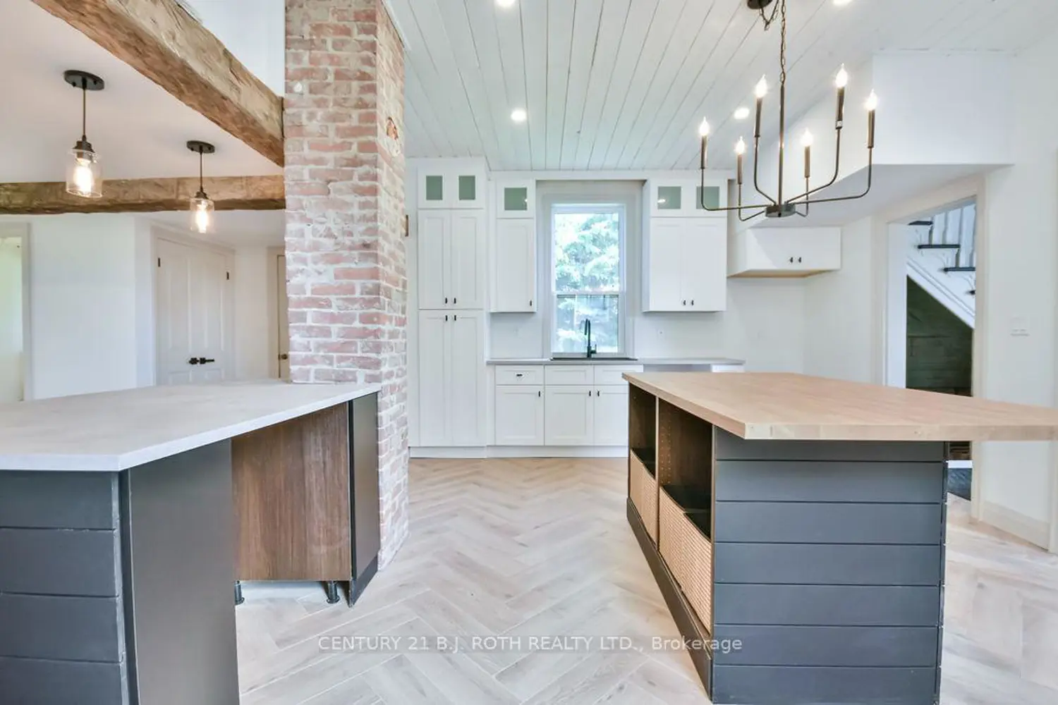 Additional image 10 of 1998 Old Barrie Road