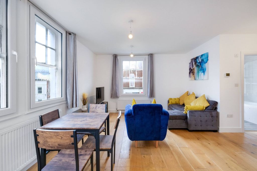 Additional image 14 of 2 bed flat to rentEaston Street, High Wycombe HP11