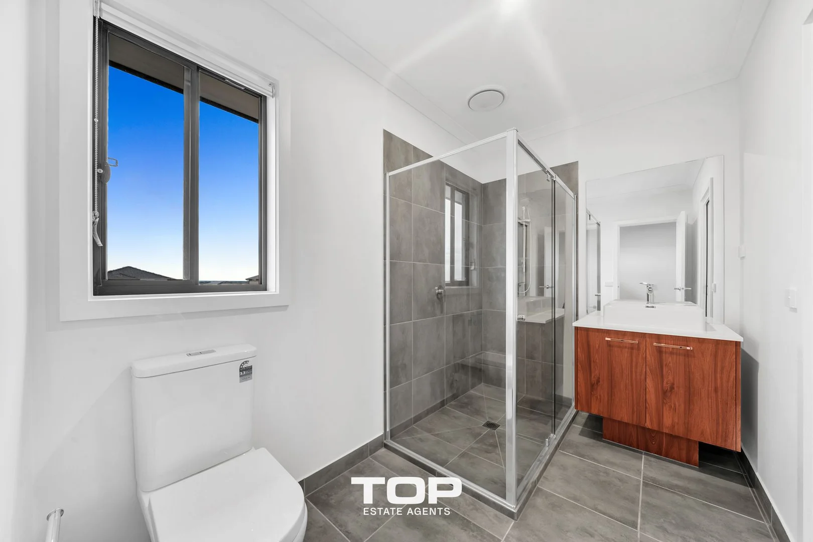 Additional image 31 of 32 Cavern Boulevard, Clyde North VIC 3978