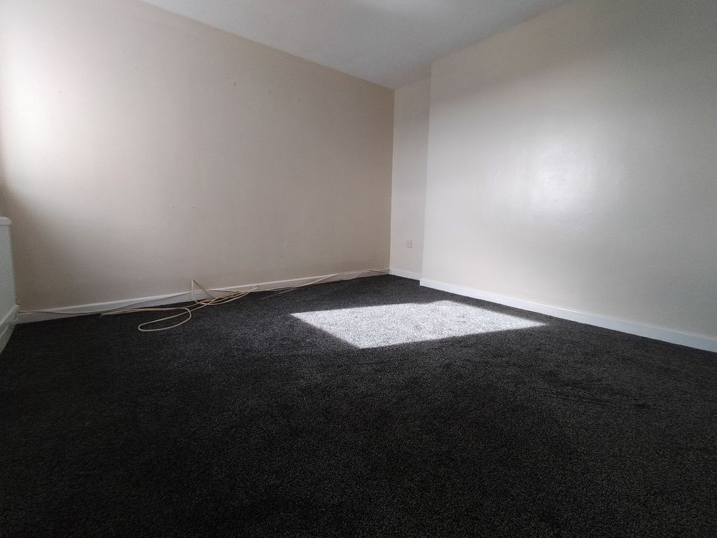 Additional image 8 of 2 bed flat to rentSt. Oswalds Close, Sebastopol, Pontypool NP4