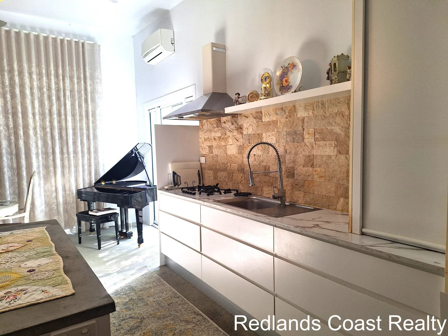 Additional image 10 of 29 Alexander St, Macleay Island QLD 4184