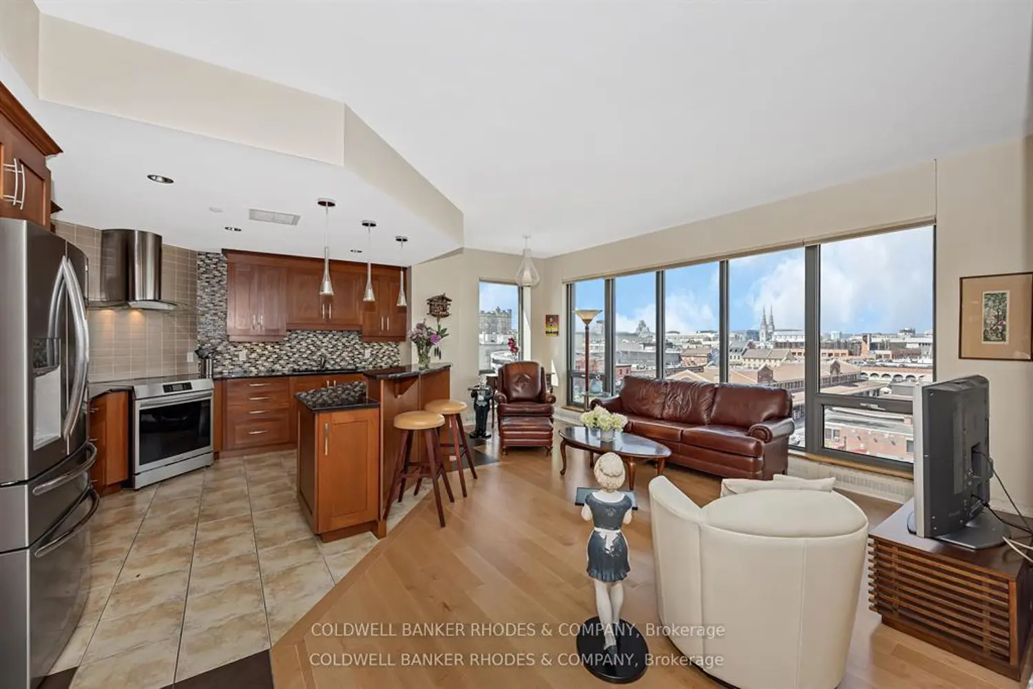 90 George Street 502 photo 4