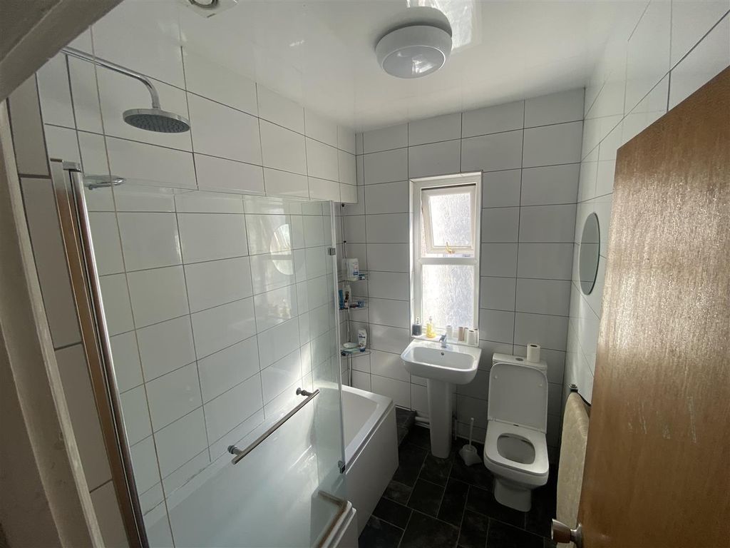 Additional image 4 of Room to rentCowbridge Road, Bridgend CF31