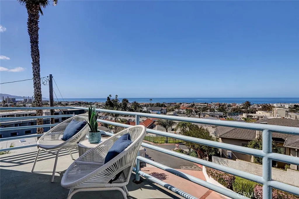 Additional image 4 of 867 Aubrey Court Unit 2, Hermosa Beach, CA 90254