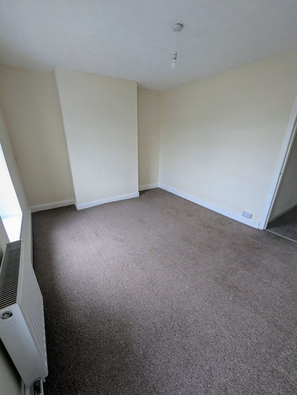 Additional image 7 of 3 bed terraced house to rentClive Road, Barry CF62