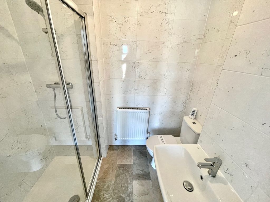 Additional image 19 of 4 bed property to rentFfordd Darwin, Barry CF63