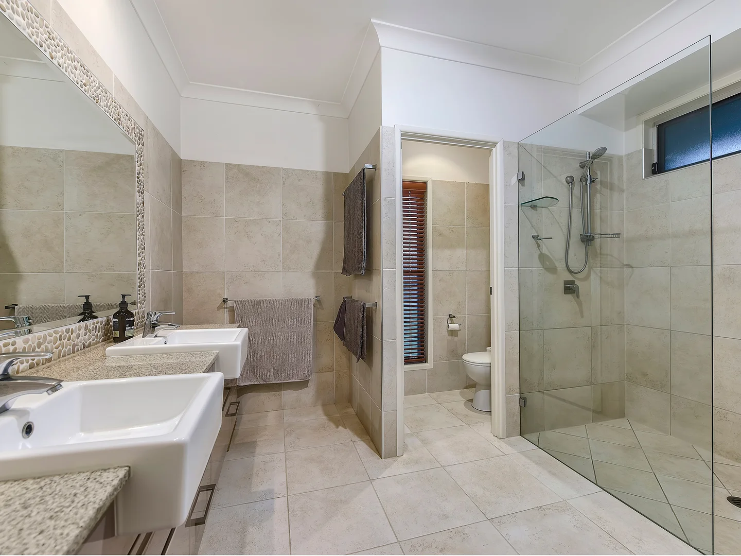 Additional image 14 of 1/680 Jesmond Road, Fig Tree Pocket QLD 4069