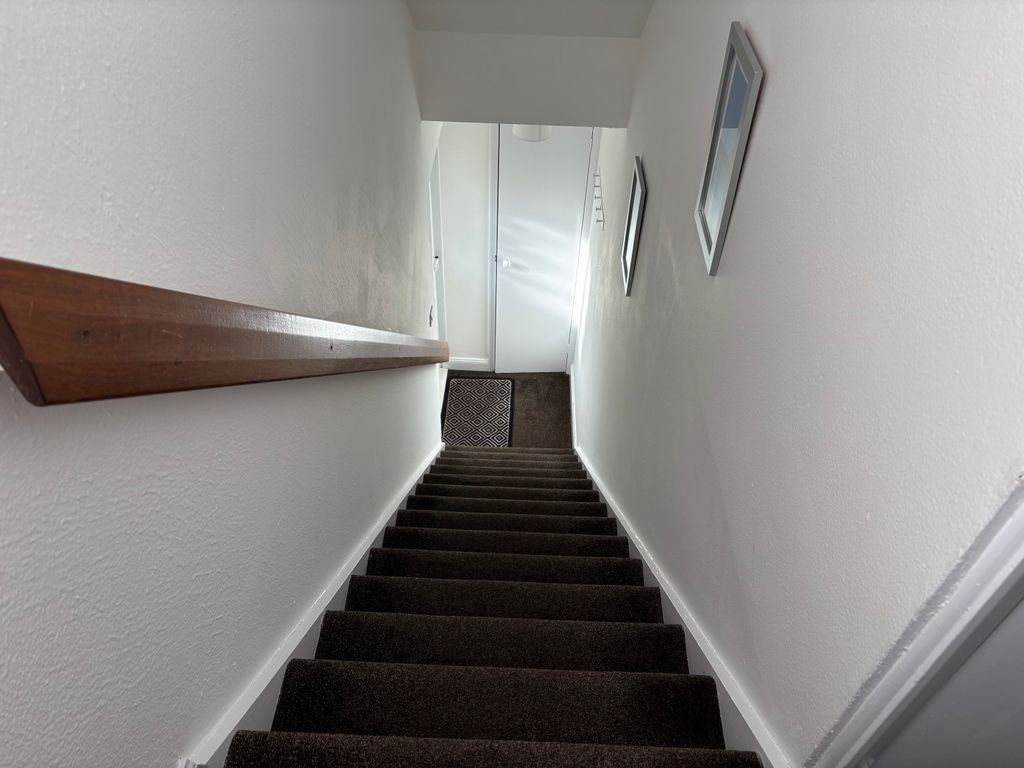 Additional image 12 of 2 bed flat to rentLangton View, East Calder EH53