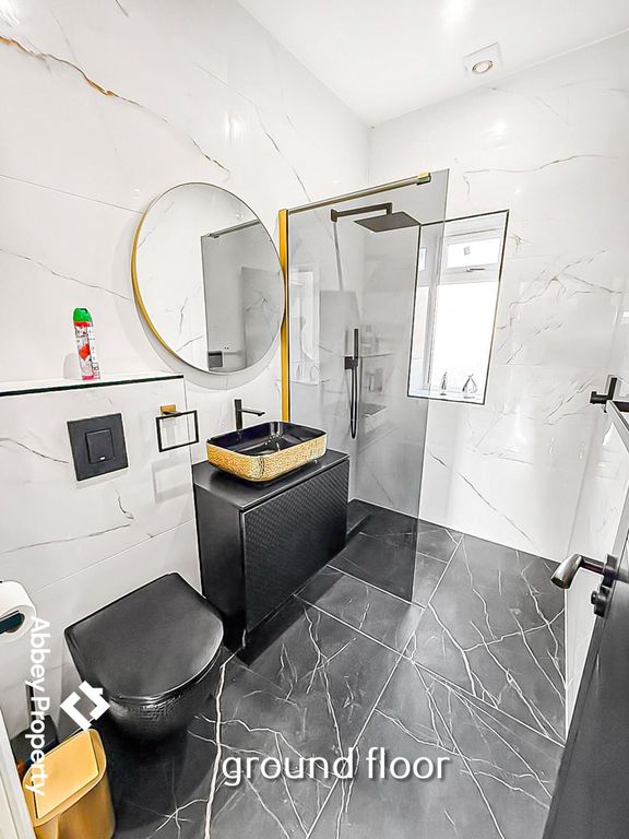 Additional image 10 of 5 bed semi-detached house to rentPriestleys, Luton LU1