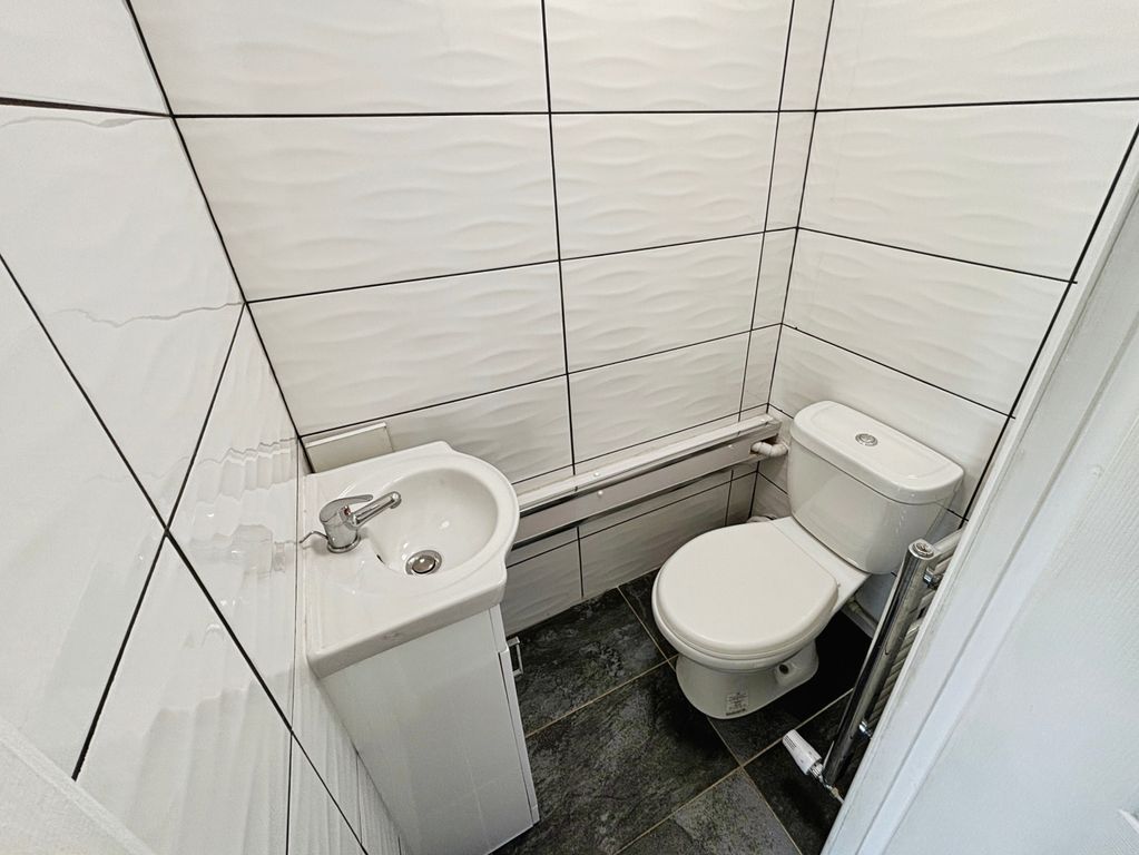 Additional image 5 of 3 bed terraced house to rentHuron Avenue, Livingston EH54